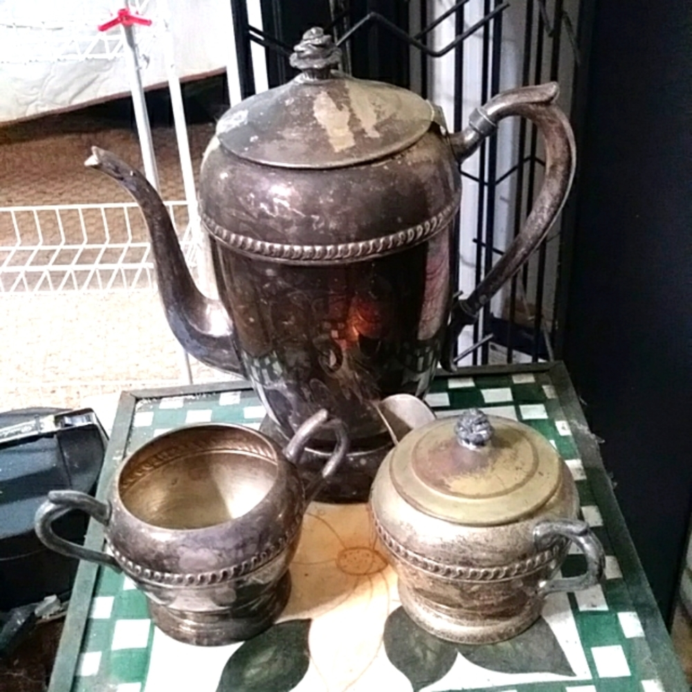 Fb rogers silver co 3 piece tea set 1202